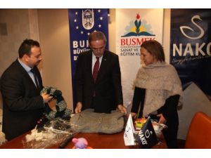 Ev Hanımları Örgü Örerek Para Kazanacak