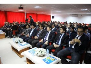 Aksaray'da 'Girişimcilik Ve Gençlik' Konferansı Düzenlendi
