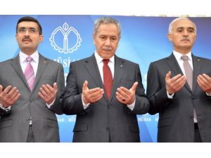 Arınç: Bizim Ne Hocaefendi İle Ne De Milyonlarca Ferdiyle Kavgamız Yok