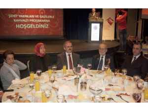 Vali Karaloğlu, Şehit Yakını Ve Gazilerle Bir Araya Geldi