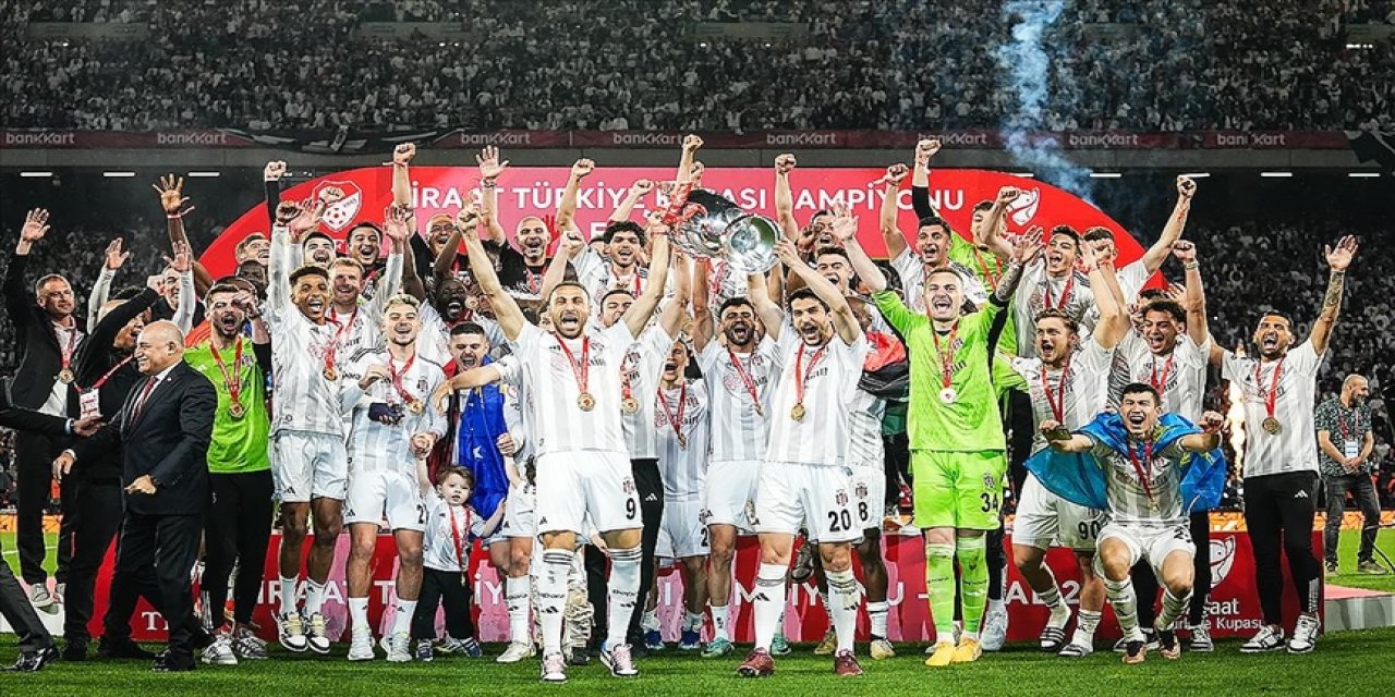 Beşiktaş, Süper Lig'deki kötü sezonunda Türkiye Kupası'yla teselli buldu