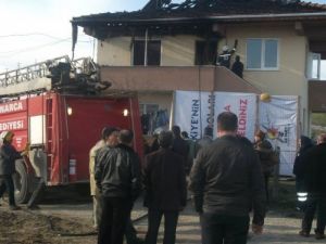 Yangına Uykuda Yakalanan 4 Yaşındaki Çocuk Öldü