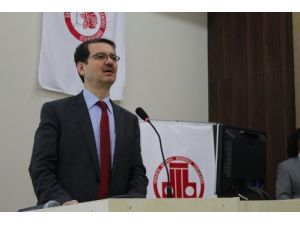 Sdü'de Helal Gıda Paneli