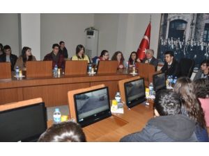 Öğrenciler İstedi Başkan Yenihan Söz Verdi