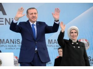 Başbakan Erdoğan: Sen Kime Hizmet Ediyorsun, Önce Bunu Açıkla