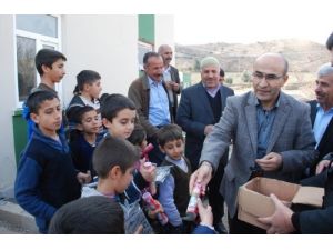 Vali Demirtaş, Köylülerin Sorunlarını Dinledi