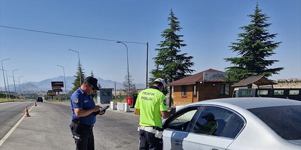 Karaman'da çeşitli suçlardan aranan 13 kişi yakalandı