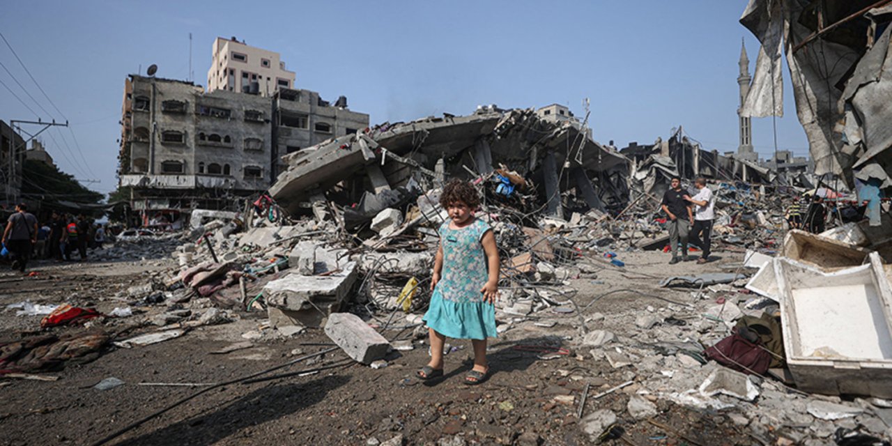 İsrail ordusu Gazze’de  çocukları katlediyor