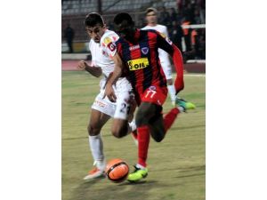 Mersin İdmanyurdu: 3 - Adanaspor: 0