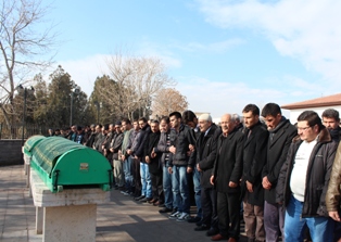 Sağlık çalışanları toprağa verildi