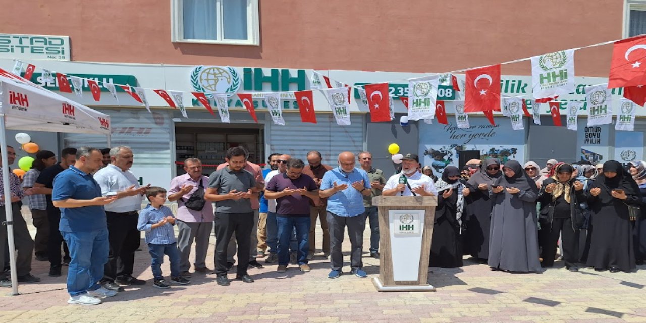 İHH Selçuklu Temsilciliği açıldı