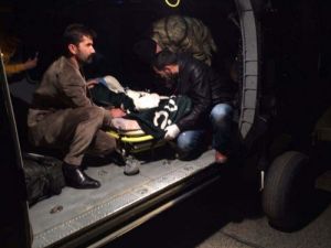 Sikorsky Helikopter Ağır Hastayı Nakletti