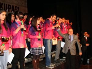 Kurtuluş Kupası Ödülleri Sahiplerini Buldu