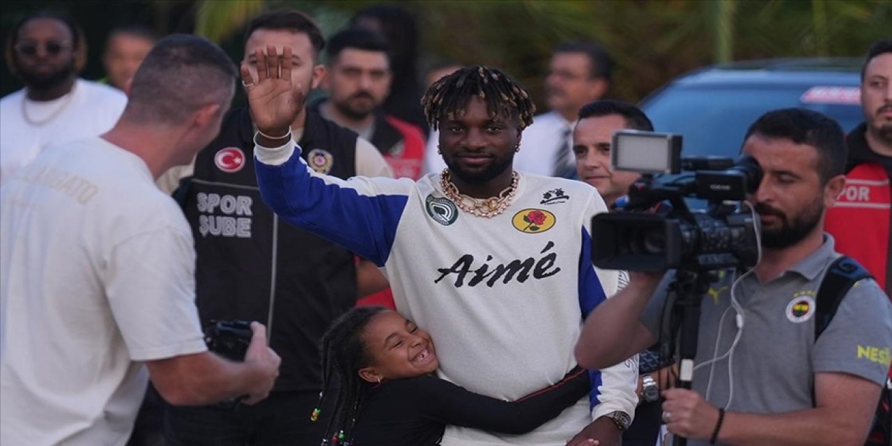 Fenerbahçe'nin transfer görüşmelerinde bulunduğu Saint-Maximin İstanbul'da