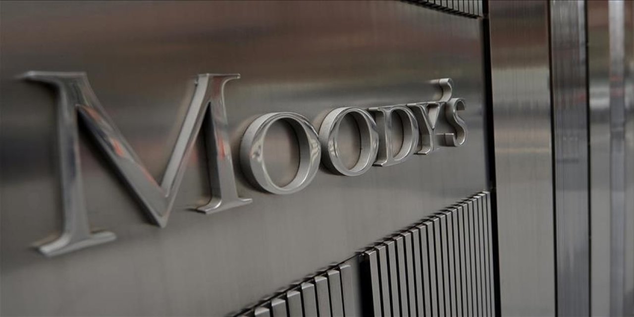 Moody's, Türkiye'nin kredi notunu iki kademe artırdı