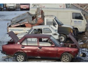 Kocasinan'da Arabasını Sokağa Atan 65 Kişi Aranıyor