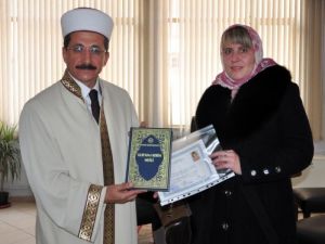 Ukraynalı Lilia Yarova Müslüman Oldu