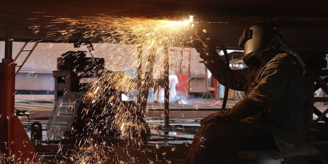 Reel Kesim Güven Endeksi temmuzda 2,5 puan azalarak 100,3'e düştü