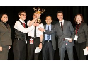 Gediz Üniversitesi'nde 500 Liseli Fikirleriyle Yarıştı