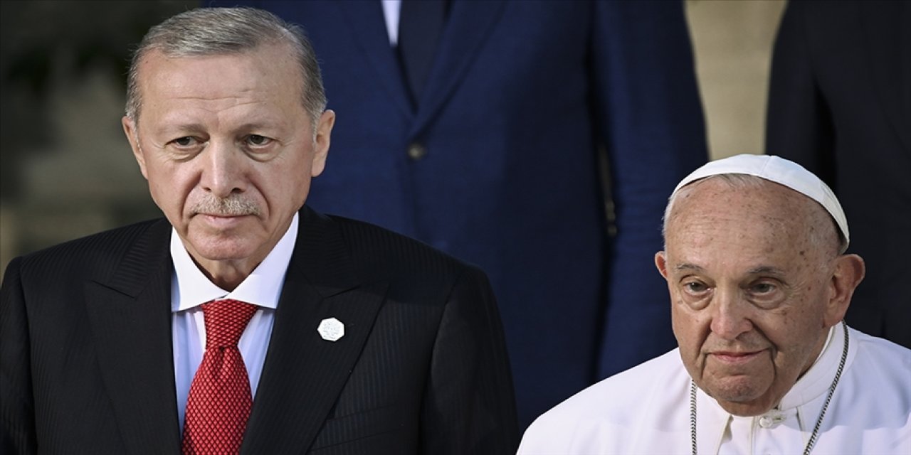 Cumhurbaşkanı Erdoğan, Papa Franciscus ile telefonda görüştü