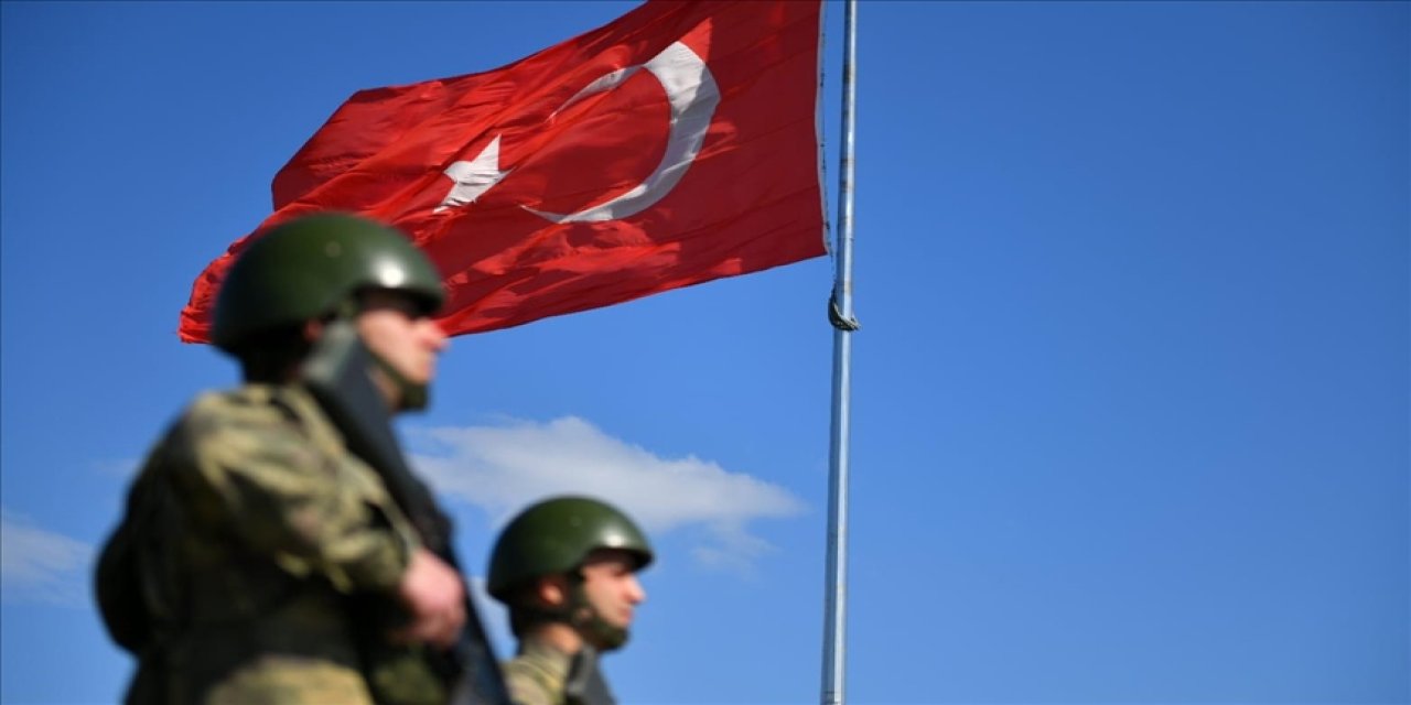 Türkiye'ye girmeye çalışan PKK/PYD'li terörist Suriye sınırında yakalandı