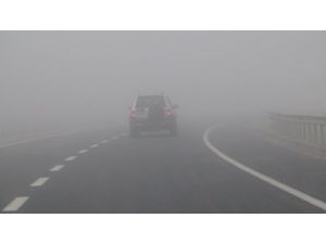 Aksaray’da Yoğun Sis: Görüş Mesafesi 20 Metreye Kadar Düştü