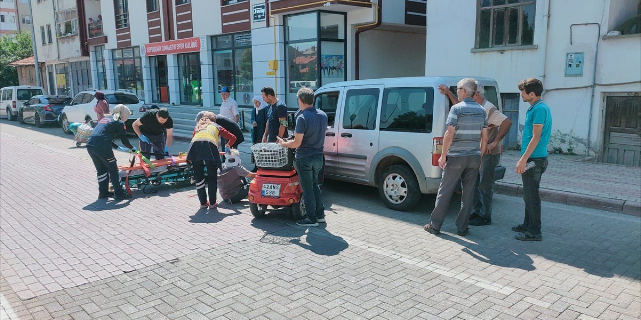 Seydişehir'de trafik kazasında elektrikli bisiklet sürücüsü yaralandı