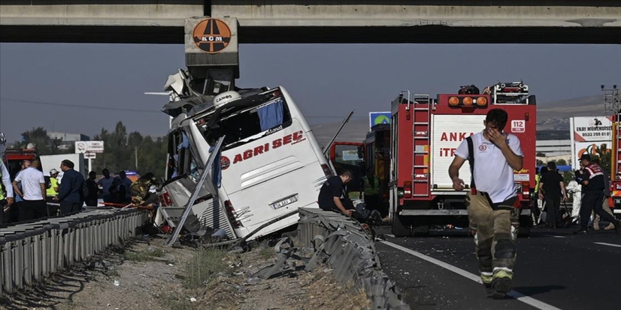 Ankara'da feci kaza: 9 kişi öldü, 26 kişi yaralandı