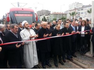 Gençlik Ve Spor Bakanı Kılıç, İlk Açılışını Hizmete Giren Tramvay İçin Yaptı