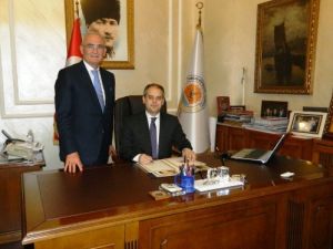 Kılıç: Yeni Yıl Hizmetle Ve Çalışmayla Geçecek Bir Yılın Başlangıcı Olacak