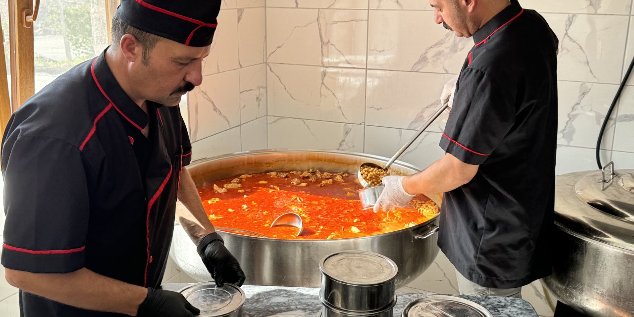 Ereğli’deki aşevinden   yoksullara yemek