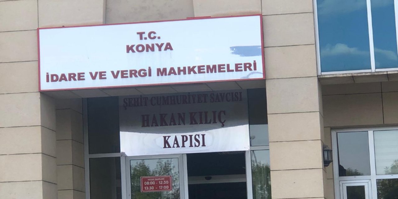 Konya İdare ve Vergi Mahkemeleri ön bürosunda boş A4 kağıdı 4 lira! Avukatlar ve vatandaş ikiye bölündü