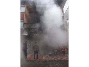 25 Kilo Altının Bulunduğu Kuyumcu Dükkanı Yandı