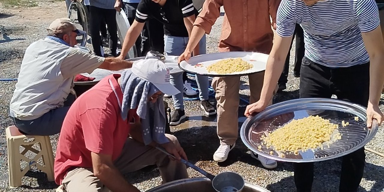 Ahırlı’da imece   usulü ziyafet