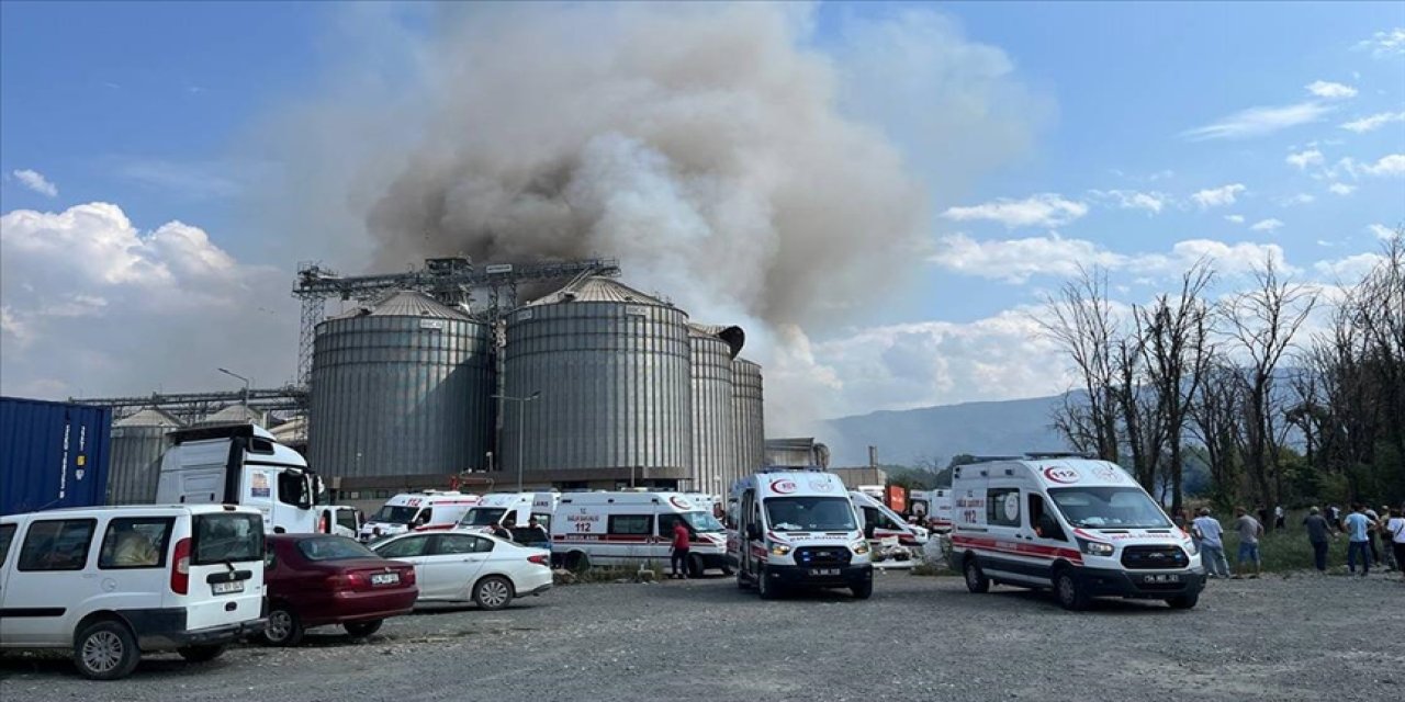 Sakarya'da makarna fabrikasında patlama meydana geldi