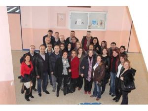 30. Yıl Aradan Sonra Sıralarında Anılarını Tazelediler