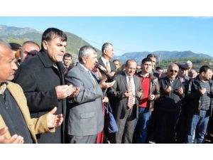 Şehitler Camii'nin Temeli Törenle Atıldı