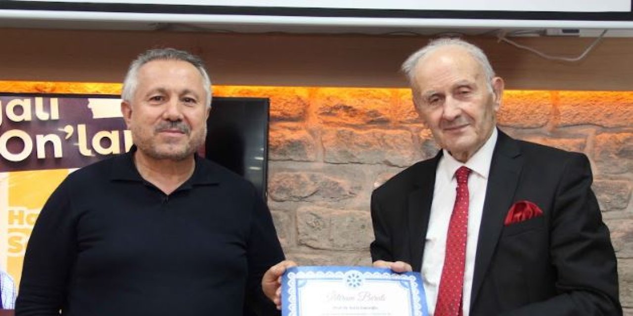 Prof. Dr. Saim Sakaoğlu  eski Konya’yı anlattı