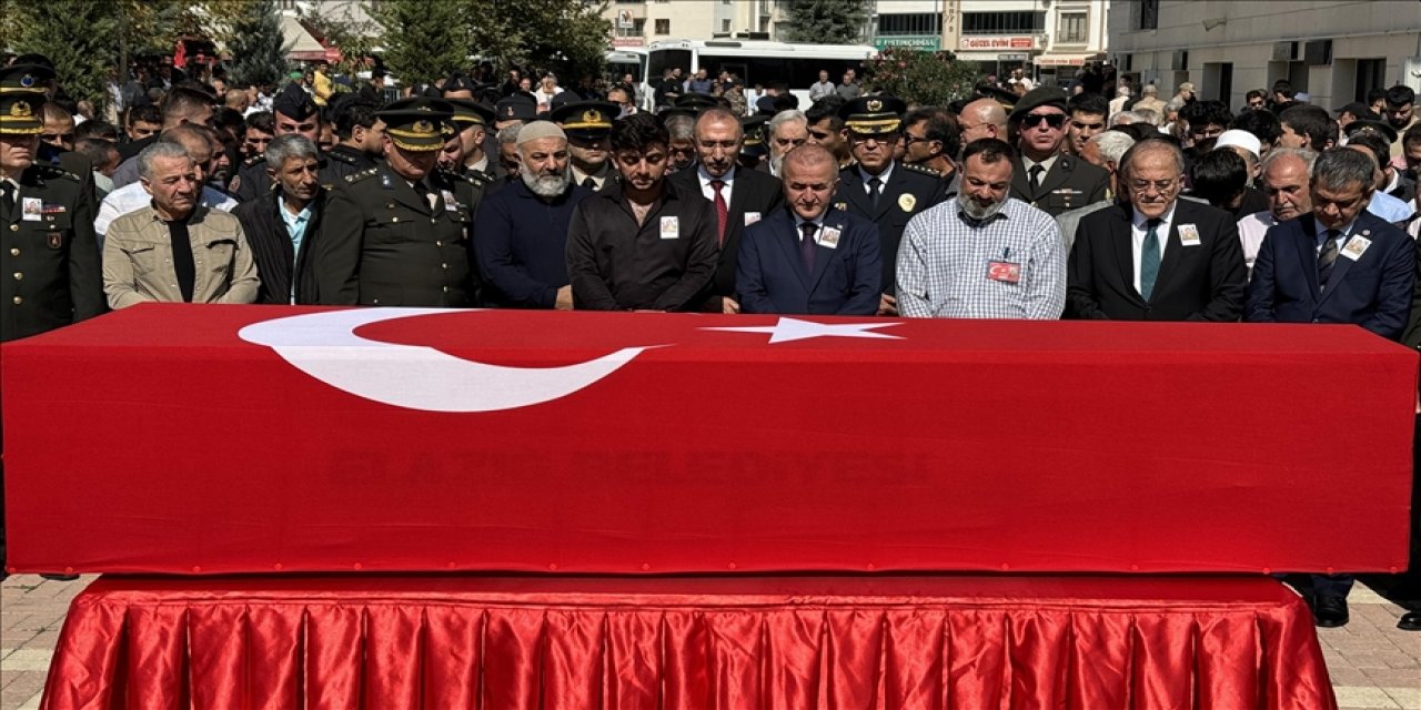 Şehit Piyade Sözleşmeli Er Sefer Alan Elazığ'da son yolculuğuna uğurlandı