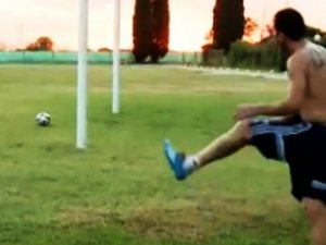 Messi'den antrenmanda çılgın bir gol