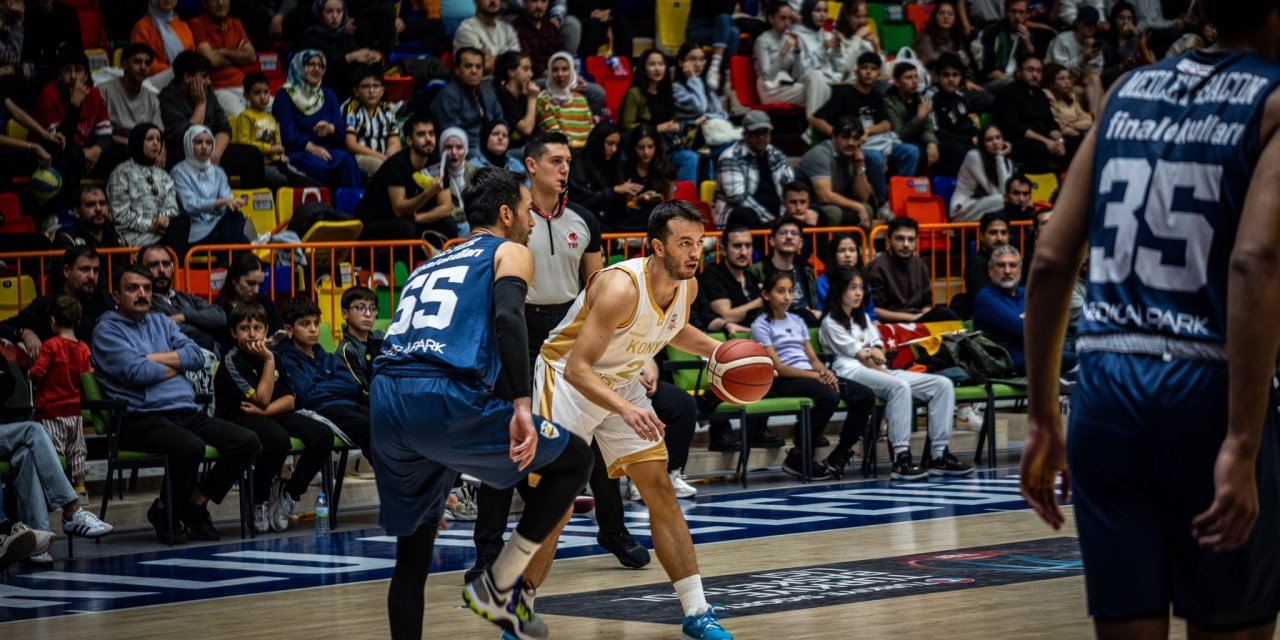 Konya Büyükşehir Basketbol, Balıkesir'den yenilgi ile döndü