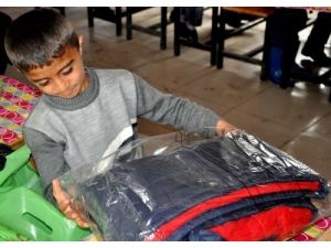 Beytüşşebap Kaymakamı Dönmez'den Köy Okuluna Ziyaret