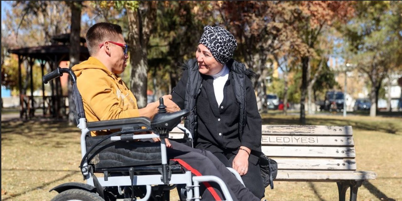 Dördüncü evre kanseri  yendi, herkese umut oldu