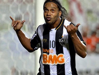 Ronaldinho'da pürüz çıktı