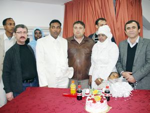 Somalili çiftin düğün sevinci