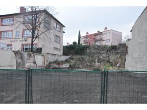 Bey Sarayı Çevresinde İnşaata Rastlanıldı