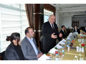 Vali Hasan İpek, İl Genel Meclisi Üyeleriyle Bir Araya Geldi