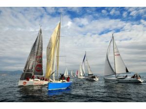 Bursalı Yelkenciler, Yeni Yılda 8 Yarış Yapacak