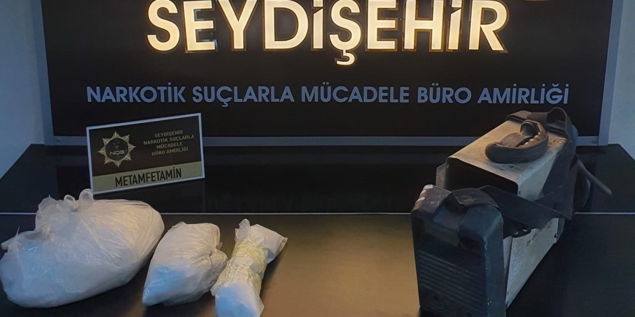 Kaynak makinesinin   içinde uyuşturucu bulundu