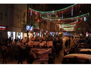 Yolsuzluk İddialarına Tepki Yürüyüşü